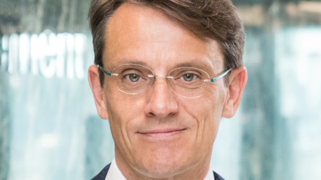 Deutsche Bank verkleinert Vorstand, Claudio de Sanctis leitet Privatkundengeschäft - Claudio de Sanctis wird Chef der Privatkundenbank bei der Deutschen Bank - Quelle: rgbphoto.ch / stefan baumgartner